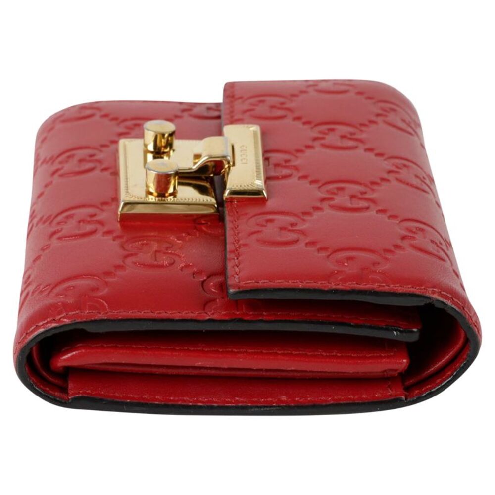 Paddle Lock Wallet - Picture 8 of 10